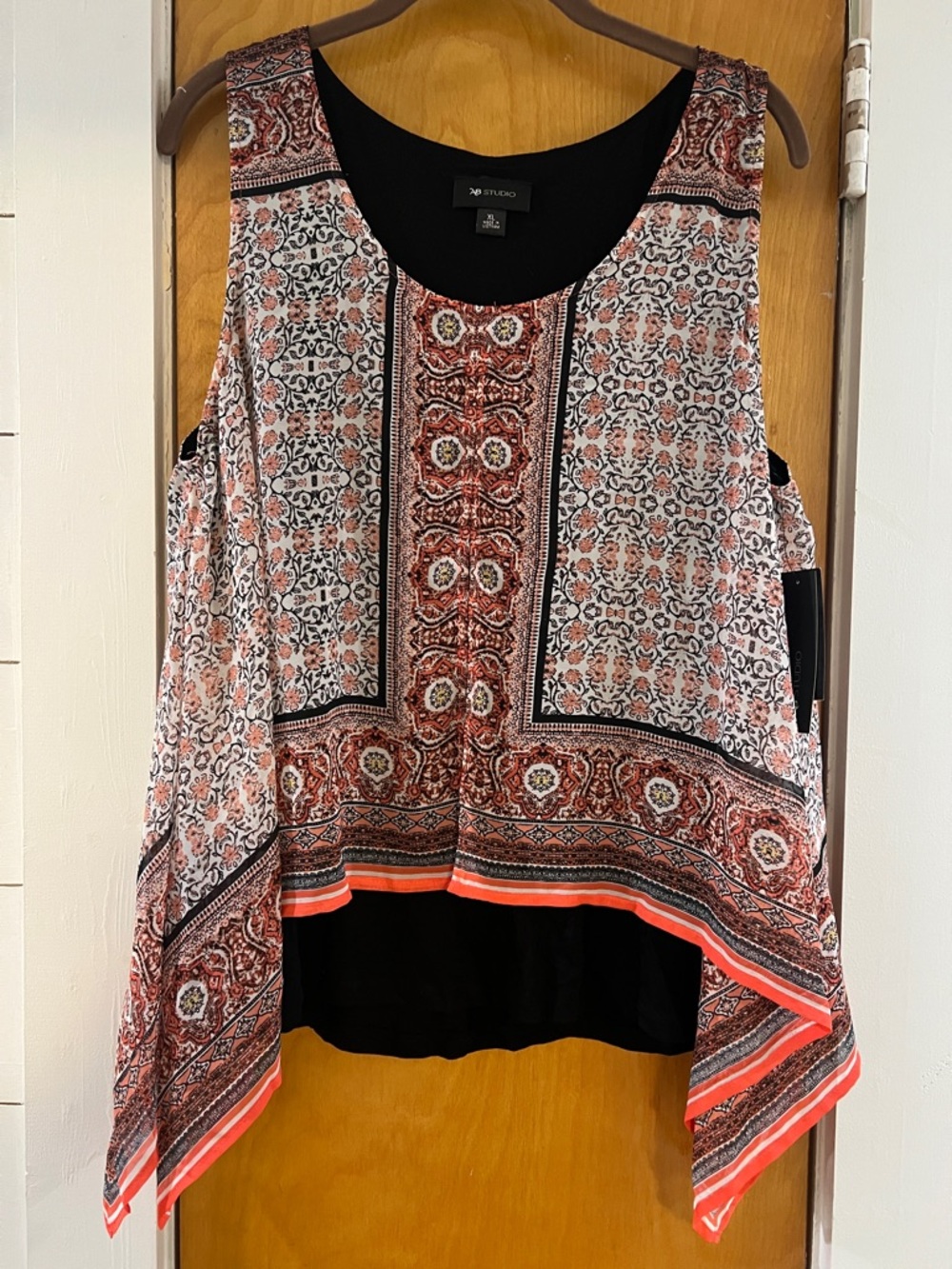 AB Studio Coral, Black and White Paisley Handkerchief-Hem Camisole